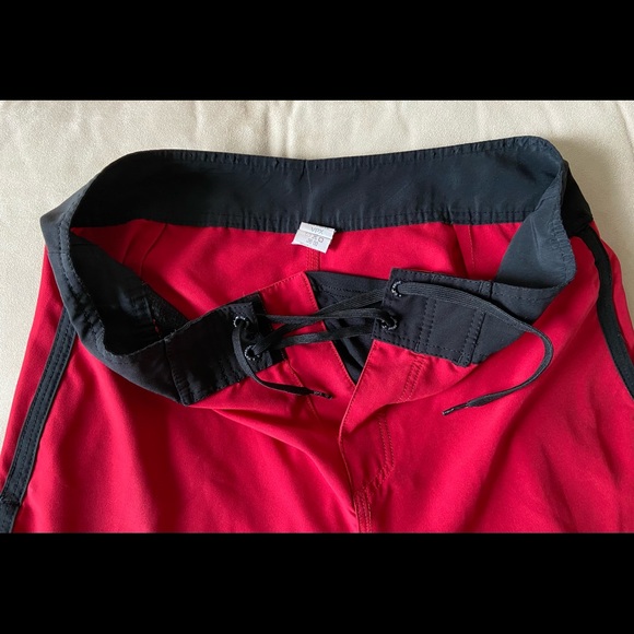 Via Privé short Size:S (waist 30-31), Inseam: 9.25 - Picture 5 of 8